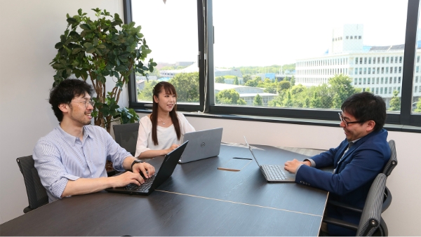 <br />
<b>Warning</b>: Illegal string offset 'alt' in <b>/home/nexpert/nexpert.jp/public_html/advisory.nexpert.jp/wp/wp-content/themes/nex_advisory/page-recruit.php</b> on line <b>65</b><br />
h